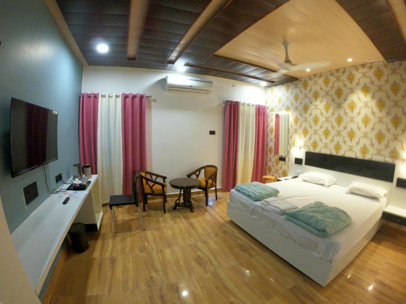 Hotel Buddha Park, Paharia, バラナシ エクステリア 写真